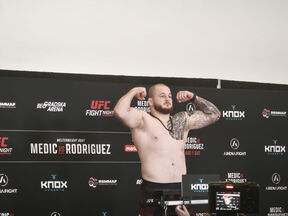Jovan Leka na merenju pred UFC Beograd.