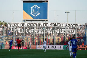 Zapaljen stadion Varaždin - Hajduk (2).jpg