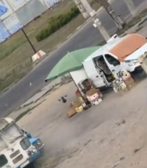 Ruski dron juri civila u Hersonu (3).jpg