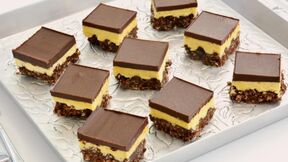 Nanaimo kocke na tacni