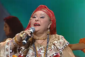 Esma Redžepova (1).jpg
