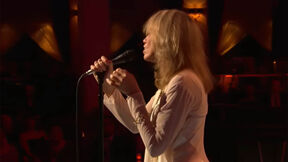 Carly Simon