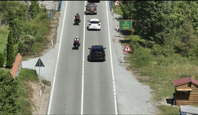Dronom se snimaju vozači kod Mojkovca  (2).jpg