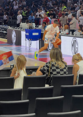 Nikola Jokić podrška3.jpg