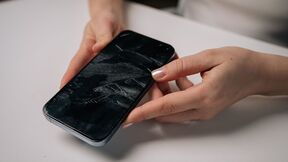 Polomljen ekran telefona