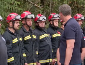 Vučić u Deliblatskoj peščari, obilazi mesta požara (4).png