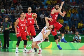 Bojan Bogdanović na utakmici protiv Srbije