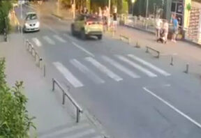 Auto pokosio majku sa decom u Kraljevu (4).jpg