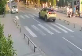 Auto pokosio majku sa decom u Kraljevu (5).jpg