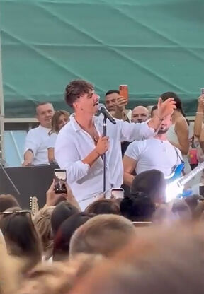 Adi Šoše koncert u Botaničkoj bašti (7).jpg