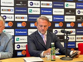 Ostoja Mijailović konferencija u Ljubljani (3).jpg