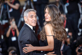 Amal i Džordž Kluni na Filmskom festivalu u Veneciji (2).jpg