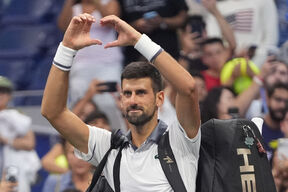 Novak Đoković pozdravlja publiku na US openu