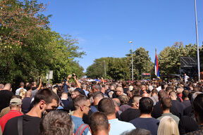 Povorka Ratko Mladić (2).jpg