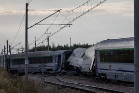 Sudar voza i kamiona u Poljskoj (3).jpg