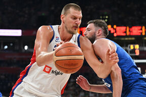 Nikola Jokić na utakmici reprezentacije Srbije u Areni