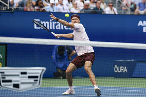Zverev - Hačanov US open 4.jpg