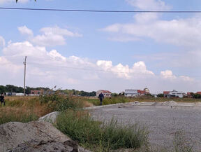 Policija vrši uviđaj na mestu zločina (2).jpg