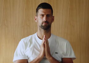 Novak Đoković meditira