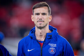 Fabijan Ruiz u opremi Pari Sen Žermena.