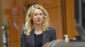 Elizabet Holms 4.jpg