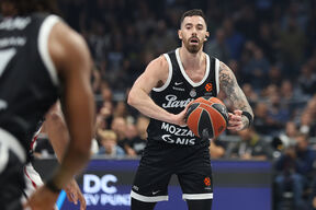 Partizan - Armani  (17).JPG