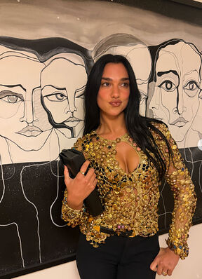 Dua Lipa na albanskoj svadbi (3).jpg
