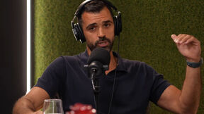 Kruno Simon u crnoj majici govori u podkastu "Tribina".