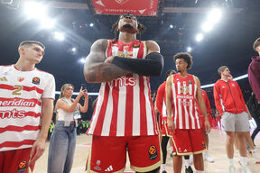 Zvezda - Efes 23.JPG