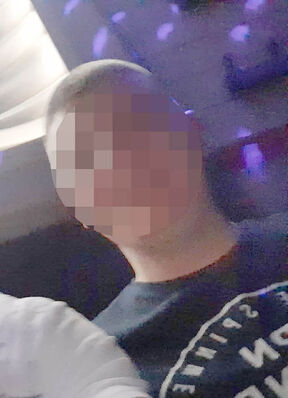 M. S. odvedela policija nakon što je telo njegove majke nađeno u zamrzivaču