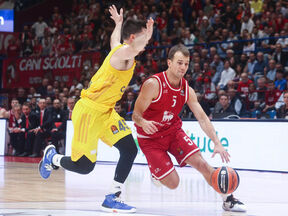 Kevin Pangos (1).jpg