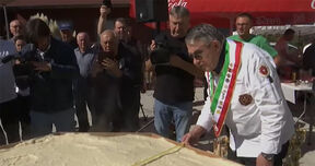 Radiša skuvao 105 kilograma kačamaka za novi rekord (1).jpg