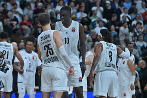 Pariz - Asvel (1).jpg