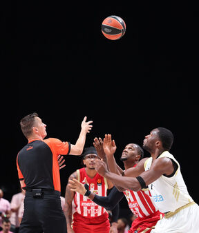 Crvena Zvezda - Dubai (1).jpg