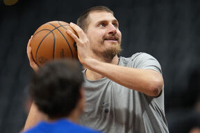 Nikola Jokić (1).jpg