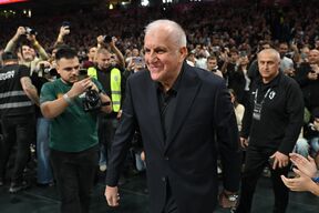 Željko Obradović izlazi na utakmicu Panatinaikos Partizan