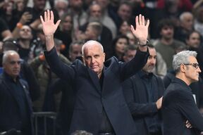 Željko Obradović pozdravlja Grobare