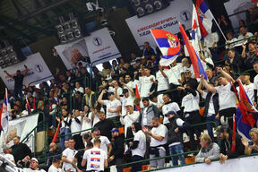 Skup liste Ujedinjena Srbija (1) copy.jpg