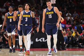 Votson, Gordon, Stroter i Jokić