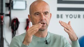 Ivan Ljubičić daje intervju i mlati rukama.