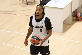 Lamar Stivens