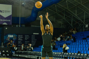 Antonio Reeves (1).jpg