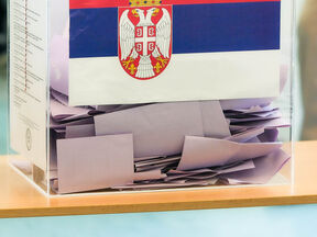 izbori_2026_glasanje_glasačka_kutija_stefan_stojanović_1.jpg