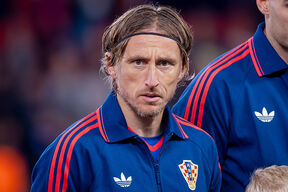 Luka Modrić u plavoj trenerci Hrvatske.