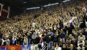 Efes došao, Grobari pevali Kosovo je Srbija