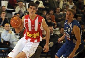 Zvezda, Pešić i pun Pionir - pun koš Zadra