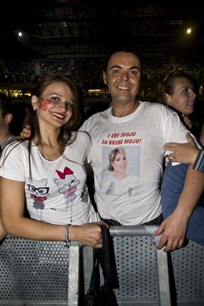 Lepa Brena o politici