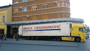 Butici zvrje prazni po Novom Sadu 