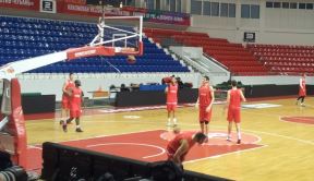 Zvezdaši videli "Баскет холл"