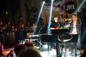Vlado Georgiev održao koncert u Bašti kod Juge.